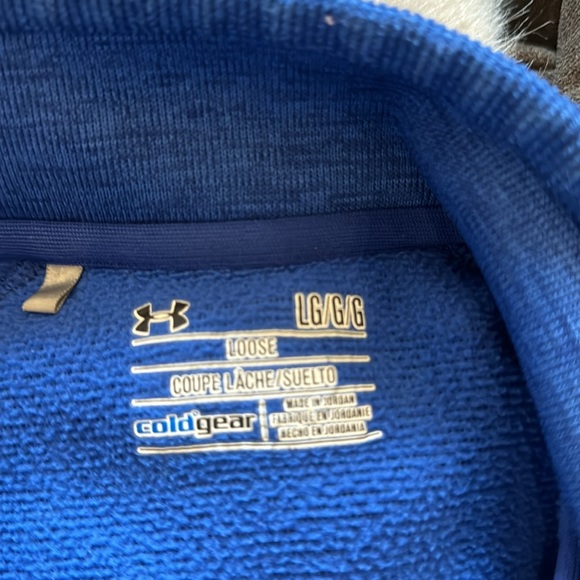 Under Armour, men’s loose size, large, half zip - Picture 5 of 5